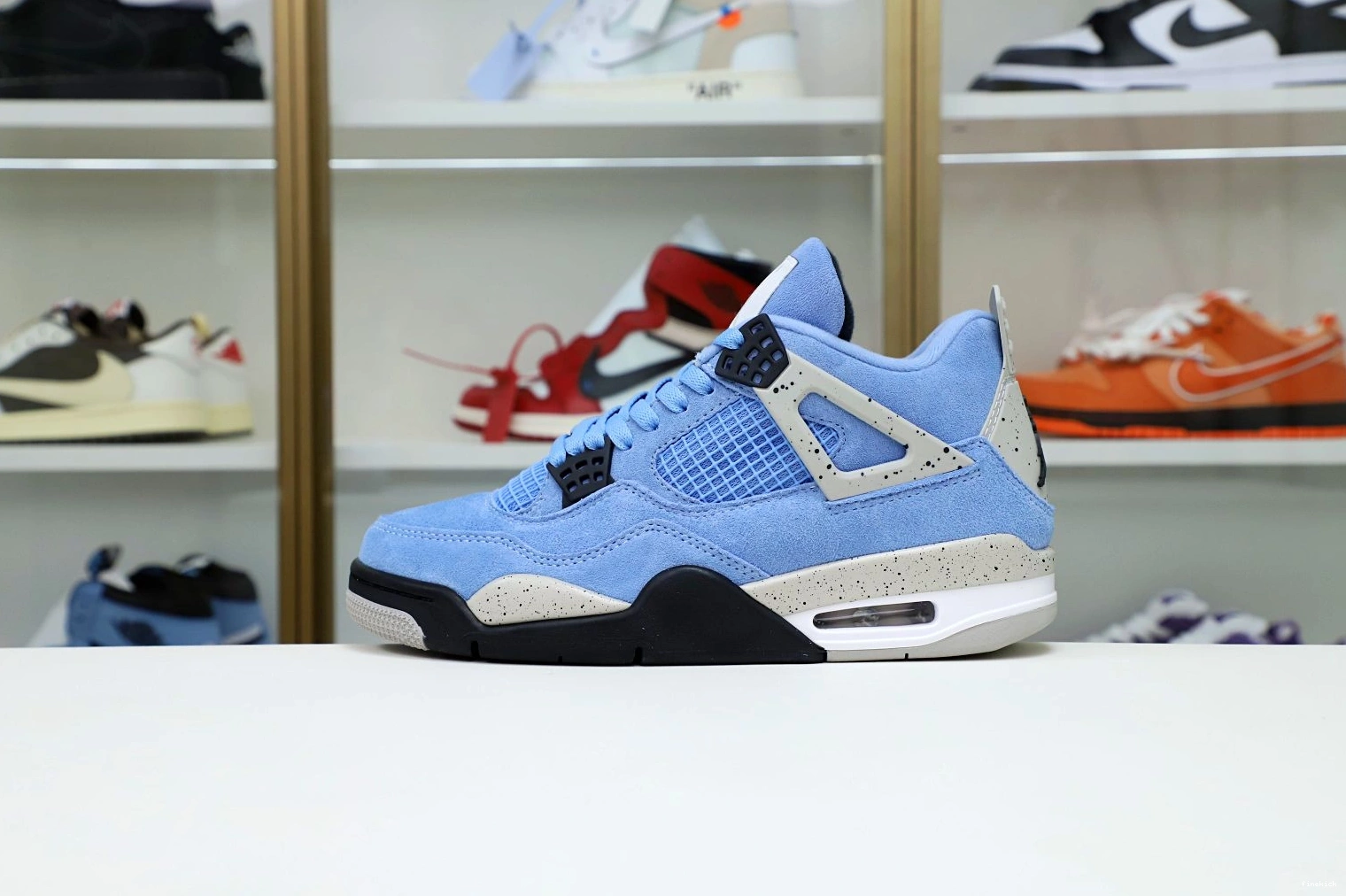 JORDAN BLUE AIR UNIVERSITY 4 0824